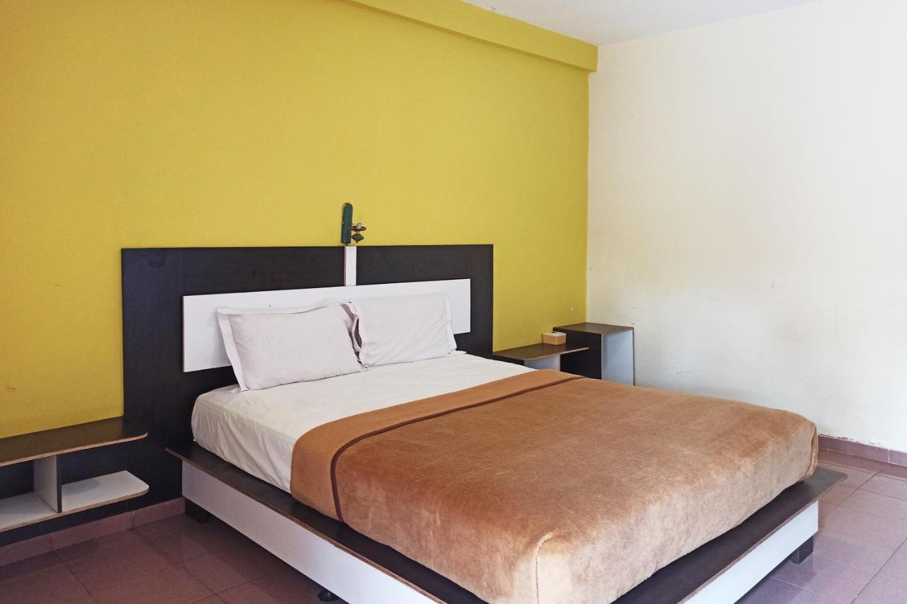 Oyo 3983 Balong Kuring Syariah Pringsewu Hotel Бандар Лампунг Екстериор снимка