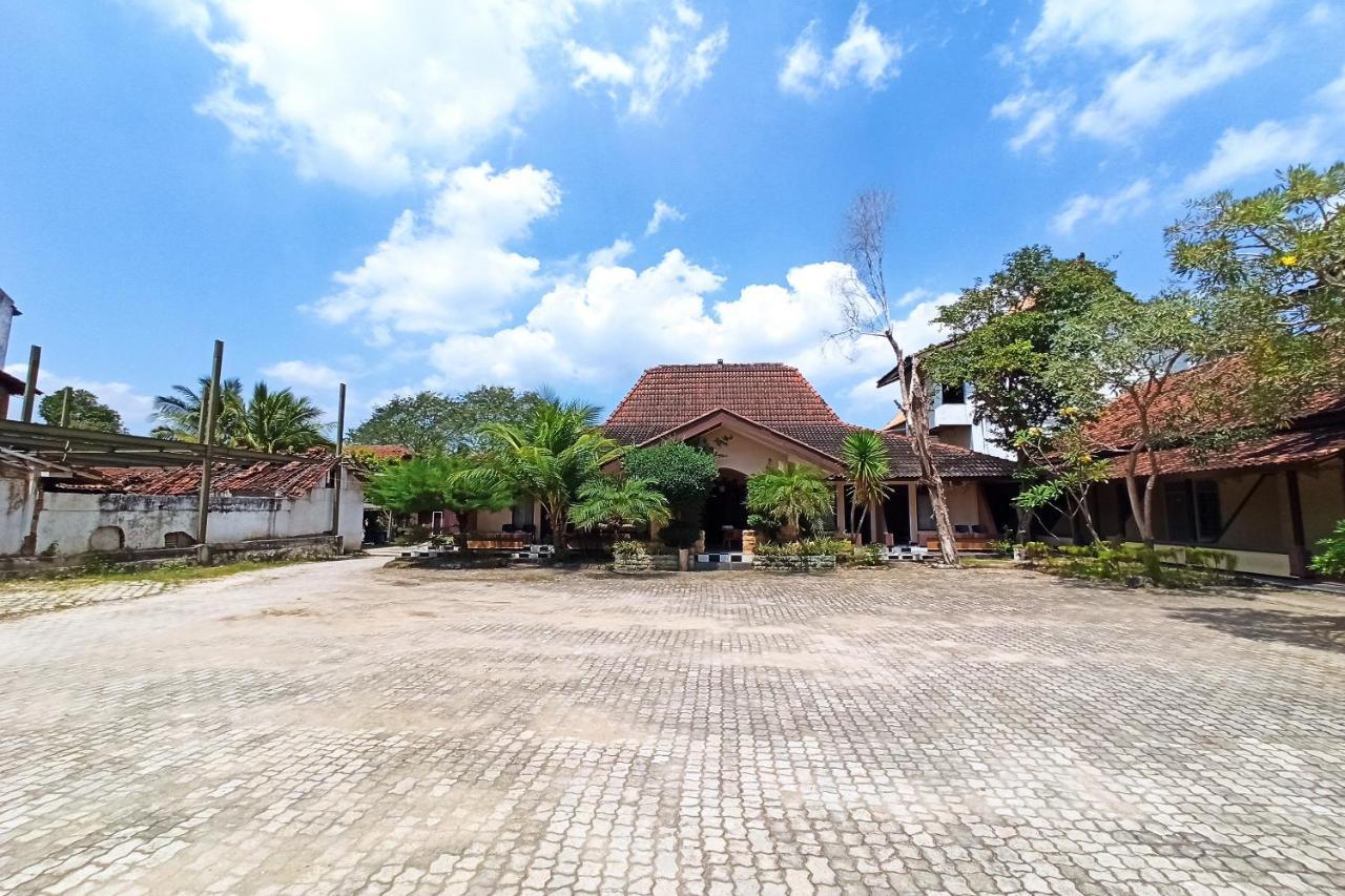 Oyo 3983 Balong Kuring Syariah Pringsewu Hotel Бандар Лампунг Екстериор снимка
